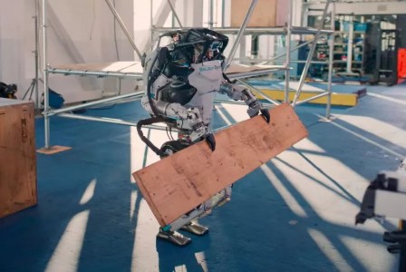 Humanoid robot Atlas now can work at a construction site