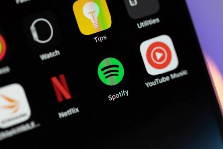 Spotify breaks record with 205 million premium subscribers