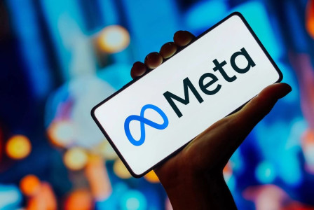 Η ΕΕ εντείνει την πίεση προς τη Meta λόγω της αδυναμίας της να προστατεύσει τους ανηλίκους