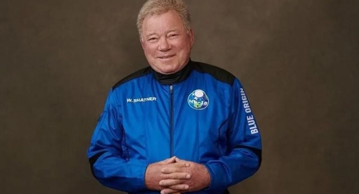 William Shatner becomes the oldest man to travel to space at age 90
