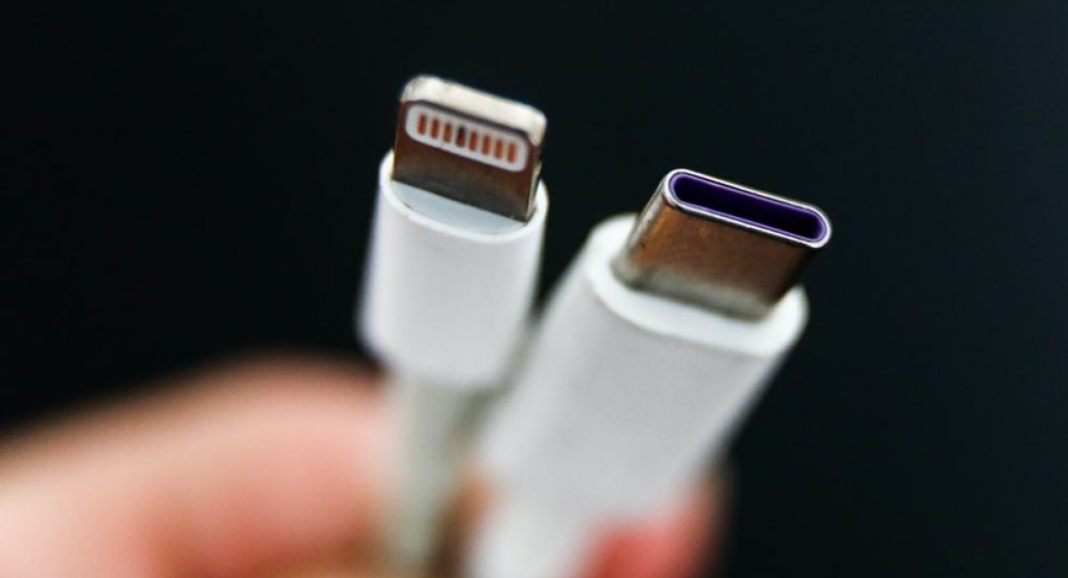 Η ΕΕ απαιτεί όλες οι ηλεκτρονικές συσκευές να διαθέτουν USB-C από το 2024