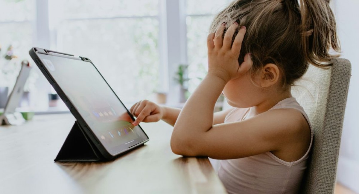 How online advertising can affect our children's wellbeing
