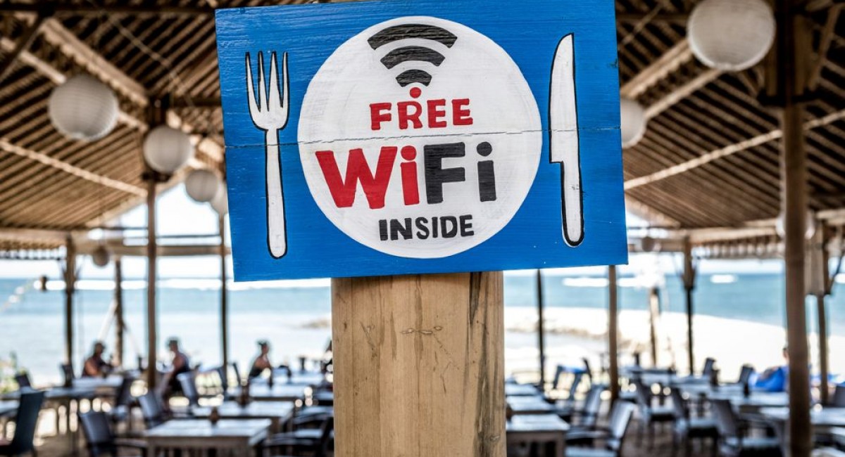The risks of public Wi-Fi