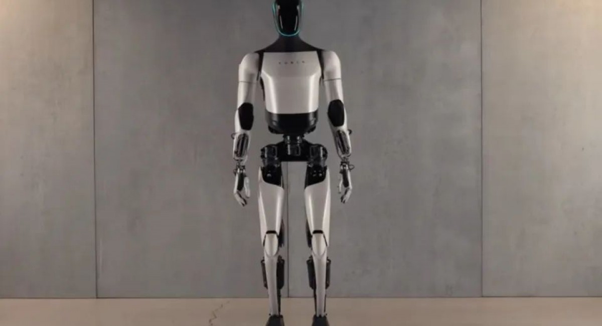 Tesla introduces Optimus 2, a new humanoid robot